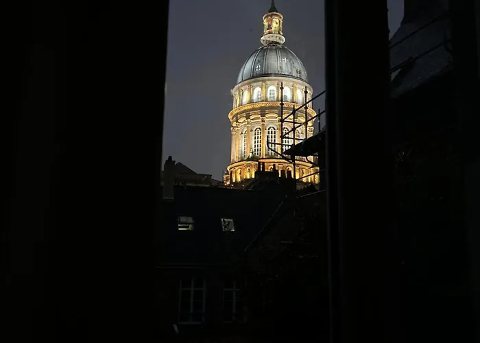 Appartement Vue Cathédrale - Au Cœur De La Vieille